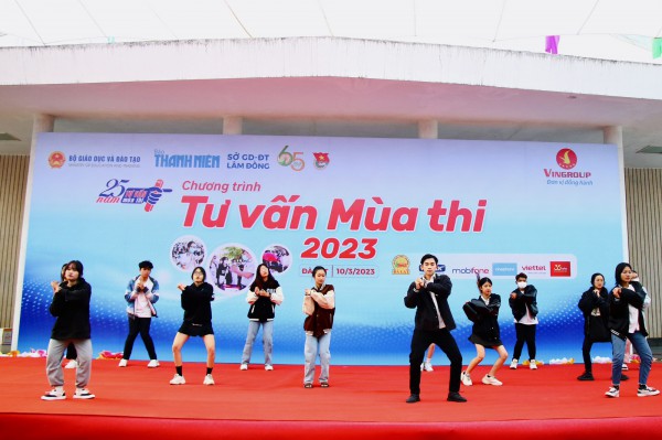 Sẵn sàng cho chương trình Tư vấn mùa thi ở Đà Lạt