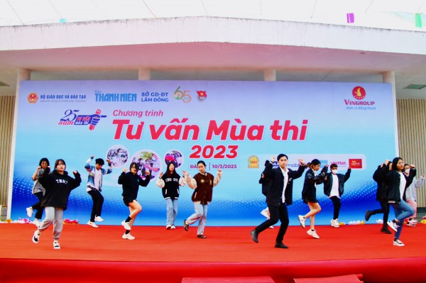 Sẵn sàng cho chương trình Tư vấn mùa thi ở Đà Lạt