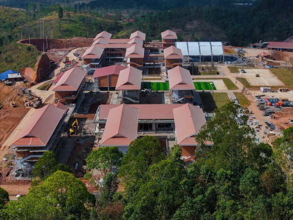 Sắp khánh thành trường học liên cấp hiện đại bậc nhất vùng biên giới Điện Biên Sắp khánh thành trường học liên cấp hiện đại bậc nhất vùng biên giới Điện Biên