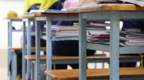 Sau 12 năm, nhà trường vẫn Sau 12 năm, nhà trường vẫn