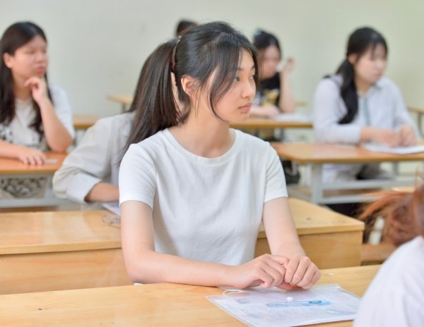 Sĩ tử Hà Nội hồi hộp trước ngưỡng cửa cuộc đời Sĩ tử Hà Nội hồi hộp trước ngưỡng cửa cuộc đời