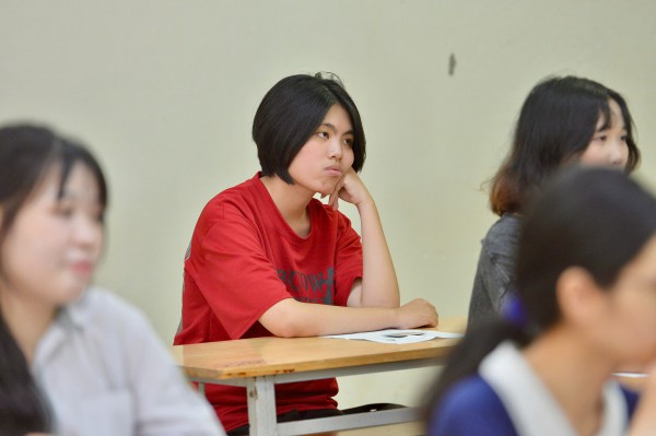 Sĩ tử Hà Nội hồi hộp trước ngưỡng cửa cuộc đời Sĩ tử Hà Nội hồi hộp trước ngưỡng cửa cuộc đời