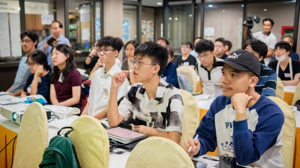 Sinh viên tiếp cận khoa học từ các trường học mùa hè tại ICISE Sinh viên tiếp cận khoa học từ các trường học mùa hè tại ICISE