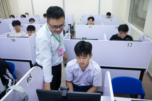 Sợ áp lực, nhiều học sinh thi năng lực vào đại học từ lớp 11