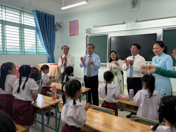 TP.HCM phát động cao điểm 150 ngày đêm xây dựng 1.000 phòng học