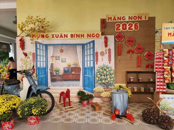 TP.HCM rực rỡ sắc hoa đón tết ở những trường học hàng ngàn mét vuông TP.HCM rực rỡ sắc hoa đón tết ở những trường học hàng ngàn mét vuông