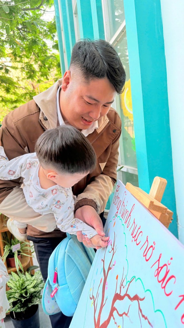 TP.HCM rực rỡ sắc hoa đón tết ở những trường học hàng ngàn mét vuông TP.HCM rực rỡ sắc hoa đón tết ở những trường học hàng ngàn mét vuông