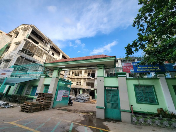 TP.HCM sau sáp nhập: Biển tên trường học 'thay áo mới', cập nhật phường, xã TP.HCM sau sáp nhập: Biển tên trường học 'thay áo mới', cập nhật phường, xã