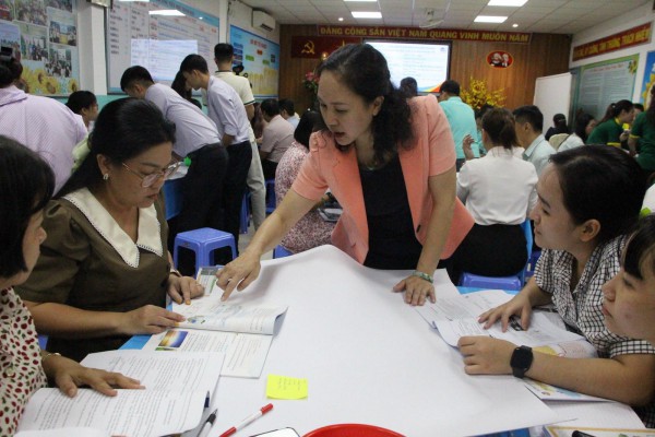 TP.HCM tập huấn giáo viên về sách giáo khoa cho năm học mới