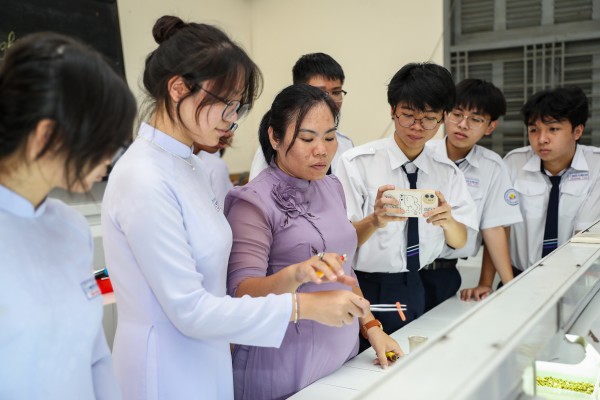 TP.HCM trả lương dạy thêm giờ cho giáo viên bằng 150% chính khóa