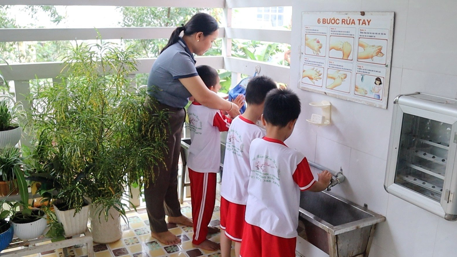 TP.Đồng Xoài tỉnh Bình Phước: 2.450 học sinh bị đau mắt đỏ