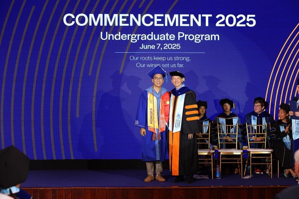Tân khoa Trường Fulbright bảo tồn tri thức nhân văn bằng tư duy liên ngành Tân khoa Trường Fulbright bảo tồn tri thức nhân văn bằng tư duy liên ngành