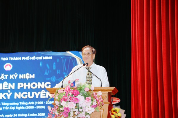 Tăng cường tiếng Anh có liên hệ gì với sự ra đời Trường THPT chuyên Trần Đại Nghĩa?