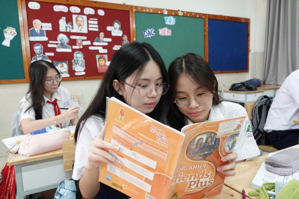 Tạo nền móng vững chắc cho giai đoạn mới Tạo nền móng vững chắc cho giai đoạn mới