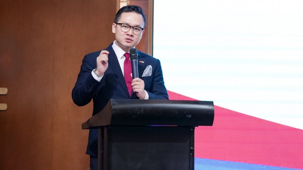 Thách thức lớn nhất với người dạy tiếng Anh hiện nay