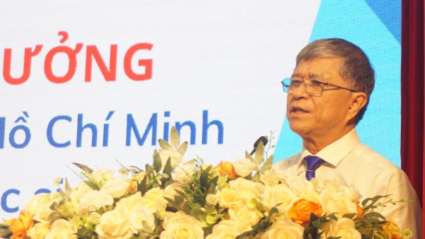 Thần tượng 'nàng tiên cá' Ánh Viên, nữ sinh liên tiếp giành huy chương vàng bơi lội Thần tượng 'nàng tiên cá' Ánh Viên, nữ sinh liên tiếp giành huy chương vàng bơi lội