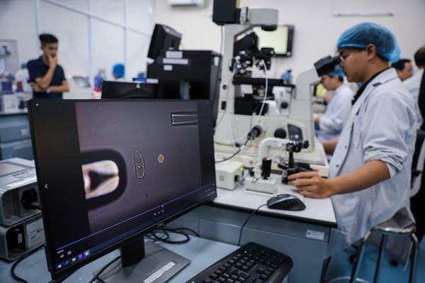 Tháo gỡ các điểm nghẽn về thể chế để đại học quốc gia phát triển Tháo gỡ các điểm nghẽn về thể chế để đại học quốc gia phát triển