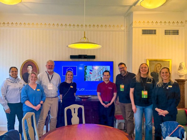 Thầy cô Việt Nam tại Hội nghị thượng đỉnh giáo viên Nobel