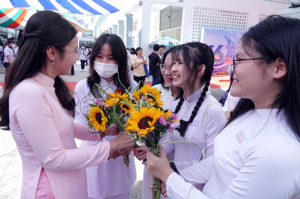 Thầy cô hạnh phúc - quốc gia hạnh phúc