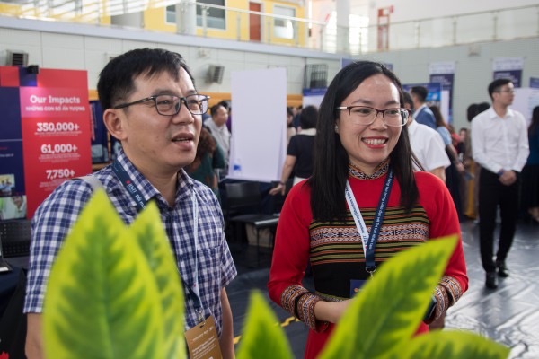 Thầy cô miền đất khó dùng AI giải 'cơn khát' công nghệ số cho học trò