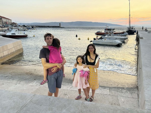 Thầy giáo Czech nói tiếng Việt như gió, làm việc nhiều người mơ ước Thầy giáo Czech nói tiếng Việt như gió, làm việc nhiều người mơ ước