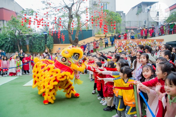 Thầy hiệu trưởng viết thư ngỏ không giao bài tập tết cho học sinh