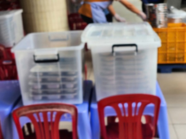 Thêm hàng ngàn học sinh TP.HCM tạm dừng ăn bán trú vì lo ngại thực phẩm Thêm hàng ngàn học sinh TP.HCM tạm dừng ăn bán trú vì lo ngại thực phẩm