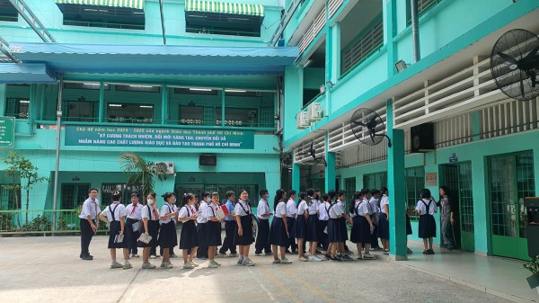 Thêm trường THCS ở phường Gia Định, TP.HCM tạm dừng ăn bán trú vì lo thực phẩm