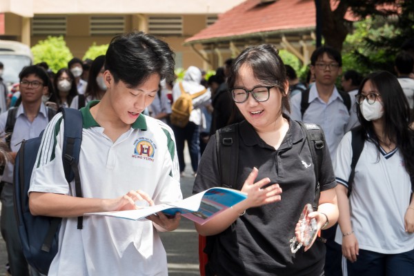 Thi đánh giá năng lực: Thí sinh 'choáng' trước câu hỏi, 'Việt Nam có bao nhiêu đảo?'