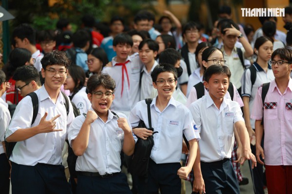 Thi lớp 10 TP.HCM: Tiếng Anh làm trong 30 phút, phần nào thí sinh thấy khó?