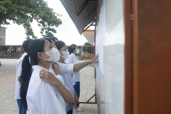 Thí sinh miền núi Quảng Trị tự tin đến làm thủ tục dự thi tốt nghiệp THPT Thí sinh miền núi Quảng Trị tự tin đến làm thủ tục dự thi tốt nghiệp THPT