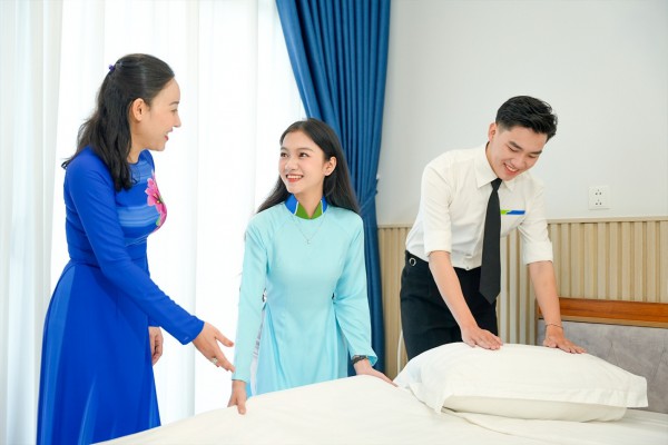 Thí sinh xét học bạ nhận học bổng đến 100% học phí toàn khóa tại Trường đại học Văn Hiến