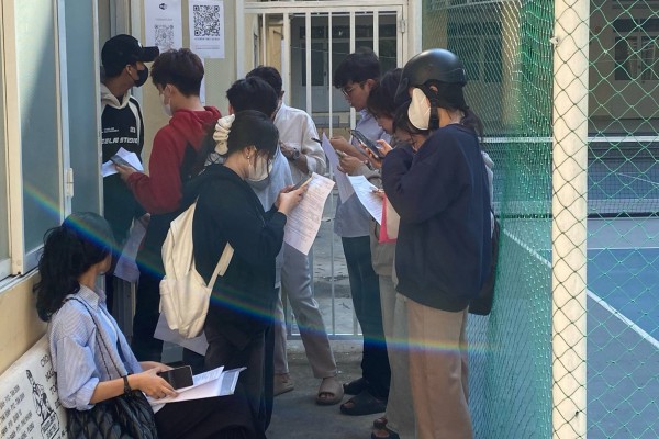 Thi tốt nghiệp THPT 2025: Thí sinh tự do bối rối đăng ký dự thi Thi tốt nghiệp THPT 2025: Thí sinh tự do bối rối đăng ký dự thi