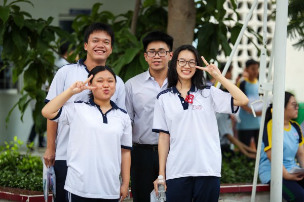 Thi tốt nghiệp THPT 2025: Xem gợi ý giải đề thi môn tiếng Anh tại đây Thi tốt nghiệp THPT 2025: Xem gợi ý giải đề thi môn tiếng Anh tại đây