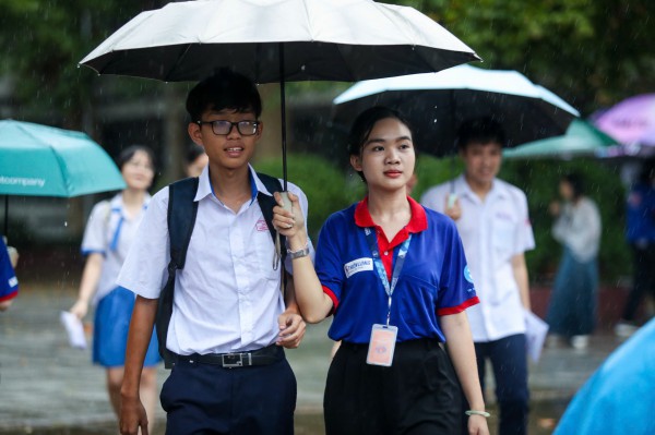 Thi tốt nghiệp THPT 2025: Xem gợi ý giải đề thi môn toán tại đây Thi tốt nghiệp THPT 2025: Xem gợi ý giải đề thi môn toán tại đây