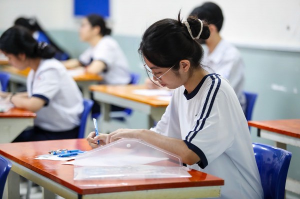 Thi tốt nghiệp THPT 2025: Đề chính thức môn vật lý Thi tốt nghiệp THPT 2025: Đề chính thức môn vật lý