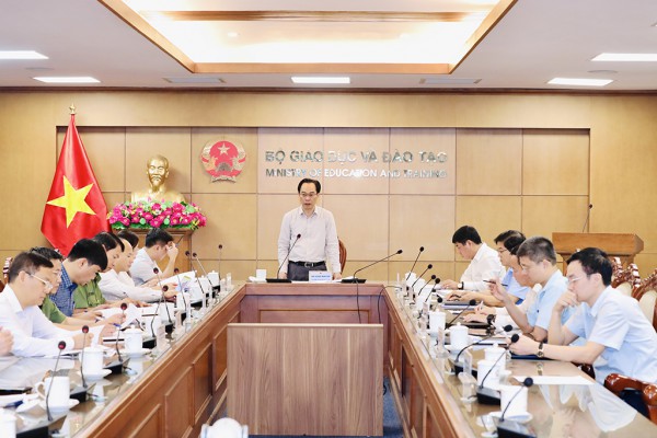 Thi tốt nghiệp THPT 2026: Quy mô nhiều tỉnh tăng mạnh, tìm phương án vận chuyển đề