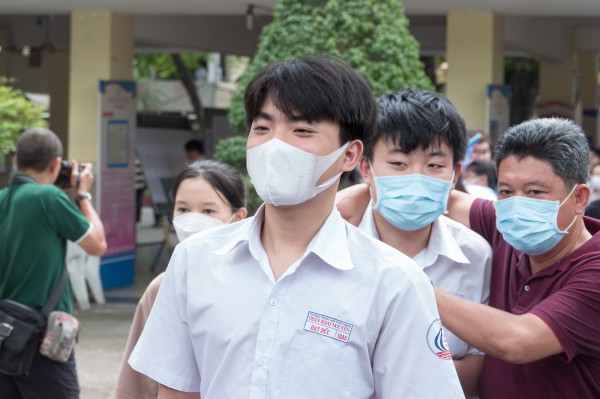 Thi tốt nghiệp THPT: Có em mất 3 phút đạt 8 điểm lý, nhưng 