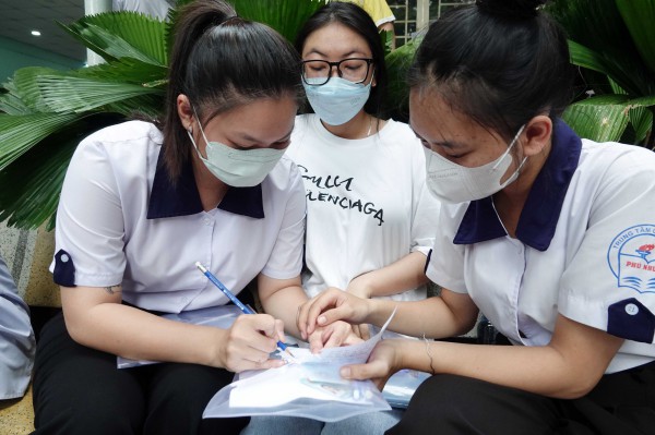 Thi tốt nghiệp THPT: Môn toán khó, ít điểm 9, 10