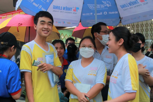 Thi tốt nghiệp THPT: Điều gì khiến thí sinh ‘bó tay’ ở những câu toán cuối?