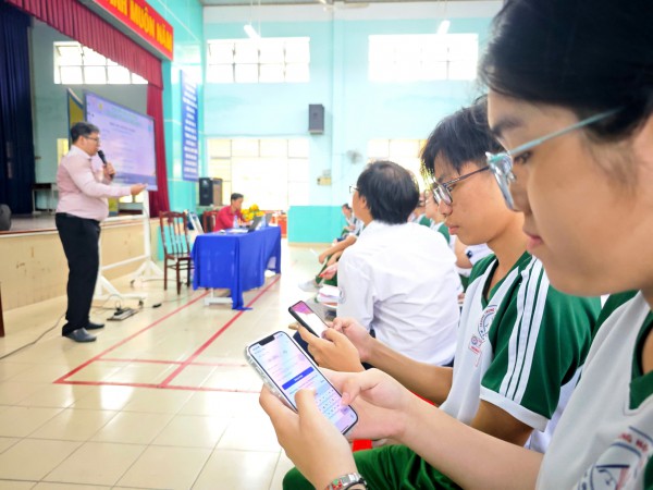Thi tốt nghiệp THPT năm 2025: Lưu ý về môn tự chọn