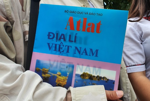 Thi trắc nghiệm nhưng quên bút chì, thi địa lý lại quên Atlat! Thi trắc nghiệm nhưng quên bút chì, thi địa lý lại quên Atlat!