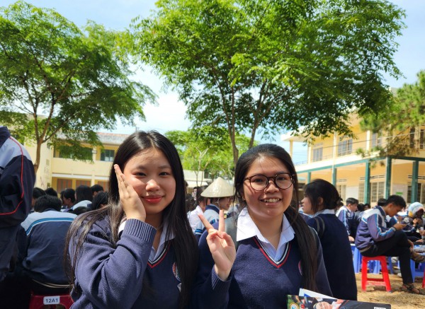 Thích luyện thi trên mạng hơn đi học thêm, vì sao? Thích luyện thi trên mạng hơn đi học thêm, vì sao?