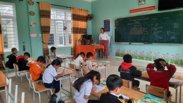 Thiếu giáo viên trầm trọng ở Quảng Nam