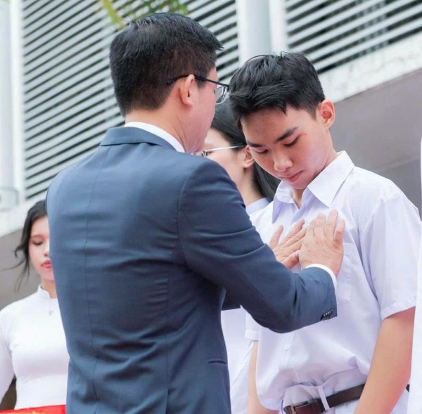 Thông điệp của một hiệu trưởng: 'Học cách biết ơn những học sinh chưa ngoan'