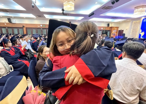 Thủ khoa tốt nghiệp ĐH từng nghỉ học giữa chừng vì mất phương hướng