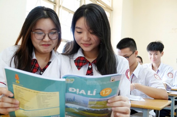 Thực hiện bộ sách giáo khoa thống nhất: TP.HCM yêu cầu học sinh không viết, vẽ vào sách