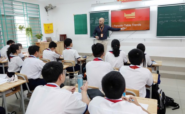 Tiếng Anh thành ngôn ngữ thứ hai: Xây dựng môi trường học tập song ngữ Tiếng Anh thành ngôn ngữ thứ hai: Xây dựng môi trường học tập song ngữ