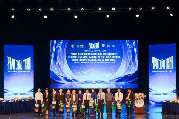 Tinh thần trăm năm của Phan Châu Trinh vẫn nguyên giá trị trong thời AI