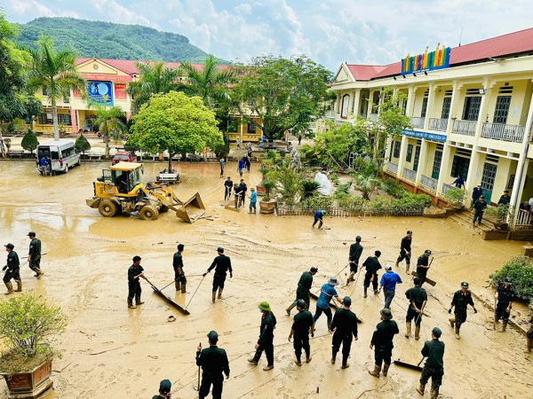 Toàn lực để học sinh trở lại trường